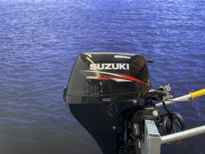“Suzuki 15 pk buitenboordmotor | KOOPJE | Afstandsbediening Langstaart afstandsbediening el start!!!