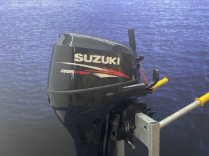 Suzuki 25 pk buitenboordmotor Langstaart knuppel besturing