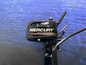 Mercury 5 pk buitenboordmotor | Kortstaart | Als Nieuw “ Kortstaart