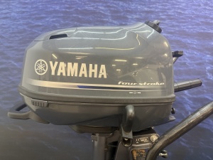 “ Yamaha 6pk buitenboordmotor | Nieuwstaat “ F6CMHL Langstaart zo goed als nieuwe gebruikte motor