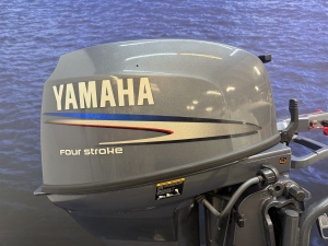 “ Yamaha 25 pk | Kortstaart | Eerste Eigenaar | “ F25AMHS  Gebruikte maar zo goed als nieuwe Kortstaart | Knuppel bediend