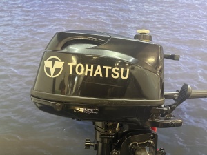 “ Tohatsu 4 pk | Kortstaart | Gebruikte nette staat “ Tohatsu 4 pk buitenboordmotor kortstaart