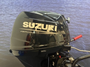 Suzuki 30 pk buitenboordmotor | Absolute Nieuwstaat! Langstaart | Afstandsbediening | Elektrische start