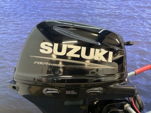 Suzuki 15 pk | Nieuwstaat | 1e eigenaar | Elektrische start DF15ARL Langstaart afstandsbediening el start!!!