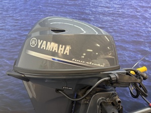 Yamaha 15 pk | Nieuwstaat! | 1e eigenaar | E-start F15CES Kortstaart, Elektrische start, Afstandsbediening