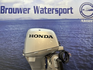 Honda 50 pk buitenboordmotor met slechts 19 vaaruren!!! BF50 LRTU Langstaart el start