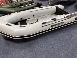 Quicksilver 320 sport zo goed als nieuwe rubberboot 320 sport