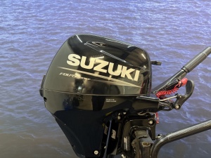 Suzuki 8 pk Langstaart | Als nieuw!