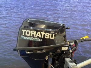 Tohatsu 9.8 buitenboordmotor Kort staart 4 takt 2 cilinder!!