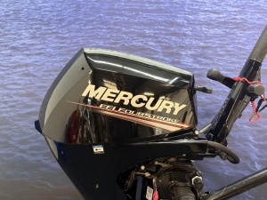 Mercury 15 pk buitenboordmotor “Kortstaart | ABSOLUTE NIEUWSTAAT | Knuppelbediend