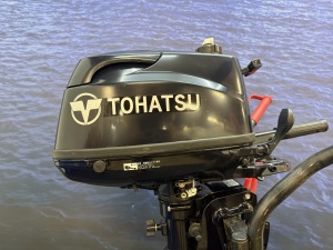 “Tohatsu 4 pk kortstaart | Top staat!” Tohatsu 4 pk buitenboordmotor