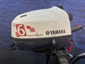 “ Yamaha 6pk buitenboordmotor | Nieuwstaat “ F6CMHS zo goed als nieuwe gebruikte motor