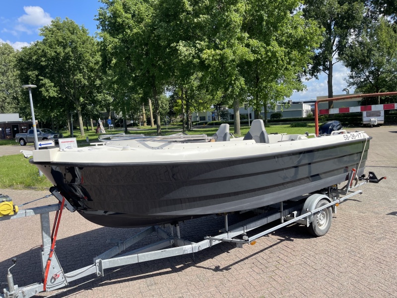 Smartliner 21 Visboot / Sloep Mercury 100 pk buitenboordmotor
