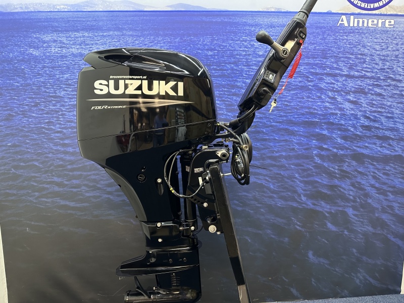 Suzuki 40 pk buitenboordmotor langstaart el start powertrim knuppelbesturing