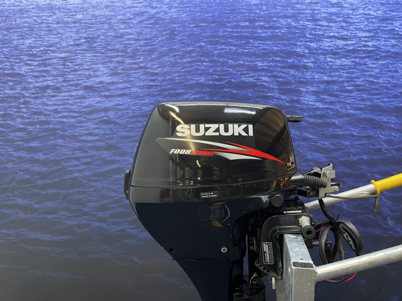 “Suzuki 15 pk buitenboordmotor | KOOPJE | Afstandsbediening Langstaart afstandsbediening el start!!!