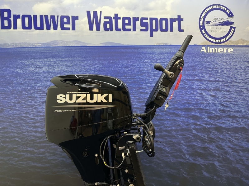 Suzuki 40 pk  buitenboordmotor langstaart el start powertrim knuppelbesturing