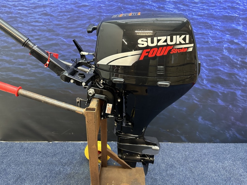 Suzuki 15 pk buitenboordmotor Kortstaart gebruikte mooie motor