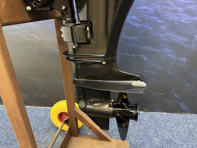 Suzuki 15 pk buitenboordmotor Kortstaart gebruikte mooie motor