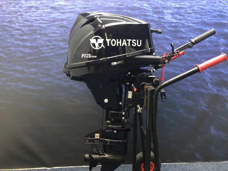 Tohatsu 20 pk buitenboordmotor demo slechts 5 vaaruren!! Langstaart knuppel besturing elektrische start