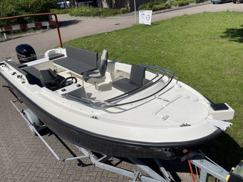 Smartliner 21 Visboot / Sloep Mercury 100 pk buitenboordmotor