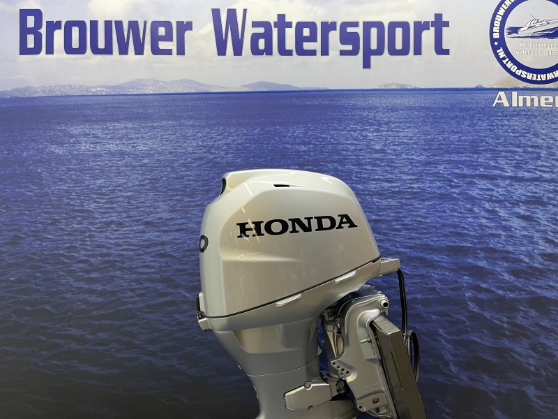 Honda 40 pk buitenboordmotor Showroom motor BF40 SRTU Nieuwe motor