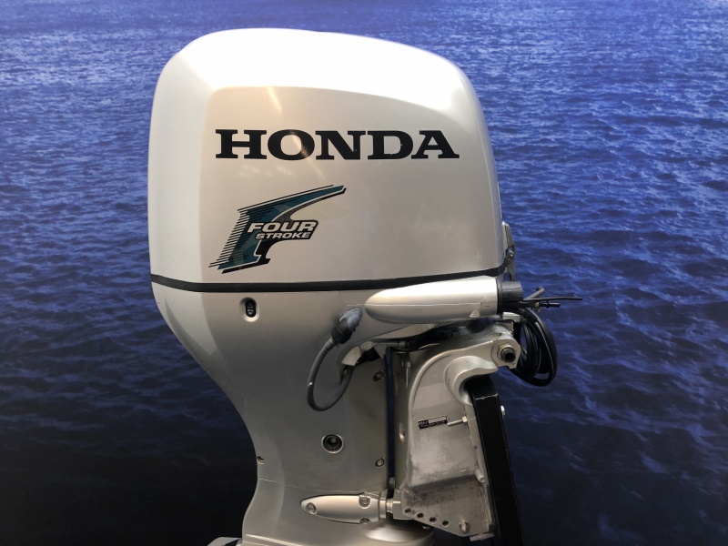 Honda 90 pk buitenboordmotor slechts 111 vaaruren Gebruik motor maar zo goed als nieuw Langstaart