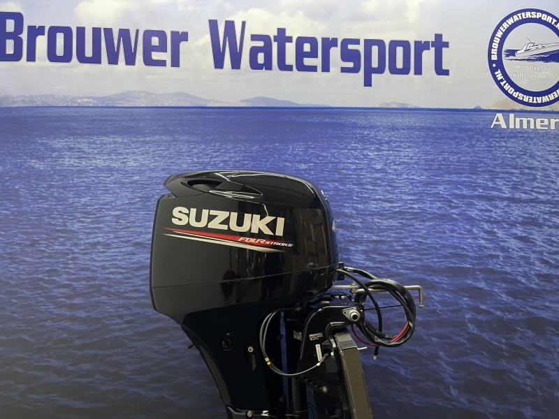 Suzuki 40 pk buitenboordmotor langstaart el start powertrim