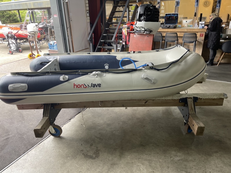 Honwave T30 3m  rubberboot koopje T30 Aluminium vlonder bodem
