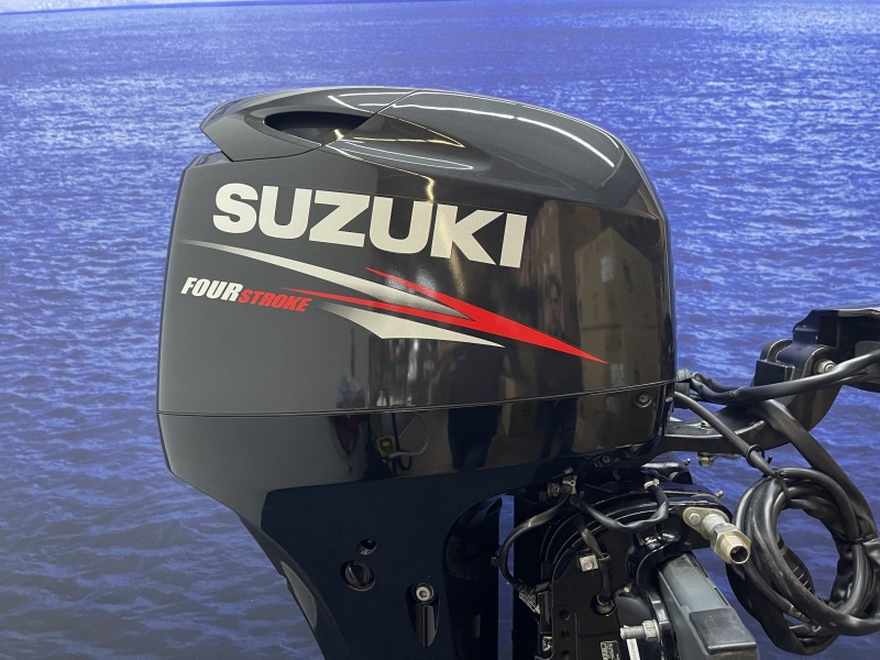 Suzuki 60 pk buitenboordmotor Langstaart elektrische start powertrim knuppel