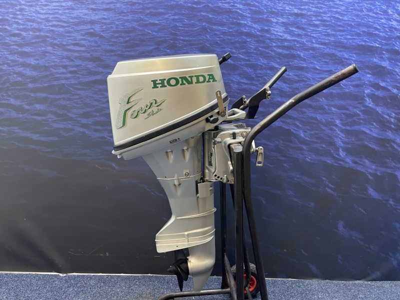 Honda 8pk  buitenboordmotor Kortstaart afstandsbediening