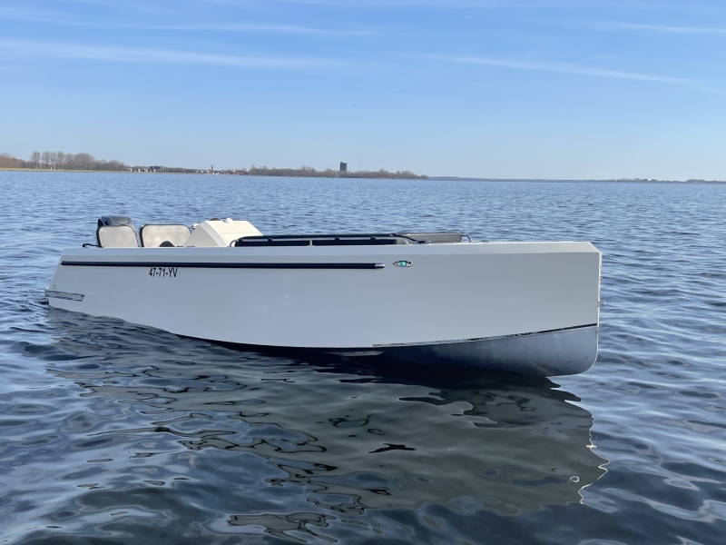 Bronson 25 Bullit Tender Yacht by Steeler