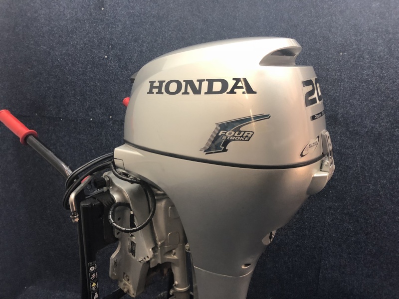 Honda 20 pk langstaart afstandbediend elektrisch gestart powertilt