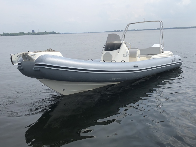 Nouva Jolly Black Fin 7 Mercury V8 Verado 4 takt