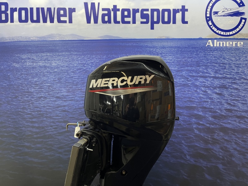 “Absolute nieuwstaat | Weinig vaaruren! | Krachtige motor” Mercury 50 pk buitenboordmotor | ELPT