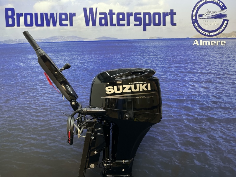 Suzuki 40 pk buitenboordmotor langstaart el start powertrim knuppelbesturing