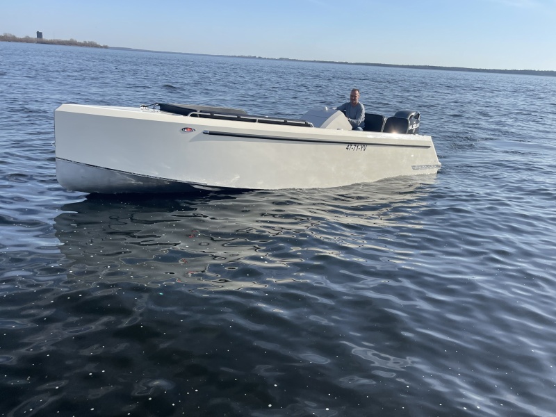 Bronson 25 Bullit Tender Yacht by Steeler