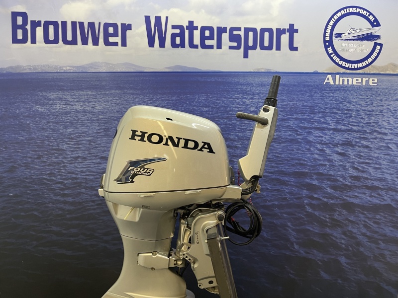 “ Honda 50 pk | Big Tiller | Powertrim | Een plaatje “ LRTU Langstaart el start knuppelbesturing