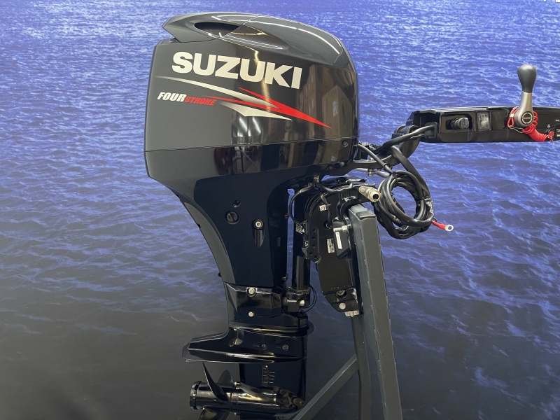 Suzuki 60 pk buitenboordmotor Langstaart elektrische start powertrim knuppel