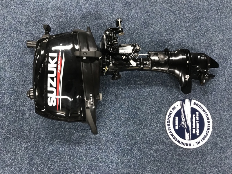 Suzuki Buitenboordmotor 6 pk Nieuw de laatste stuks  € 1299,- DF6