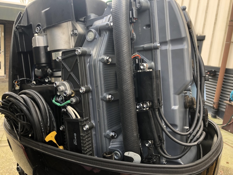 Suzuki buitenboordmotor DF140 Nieuwe model