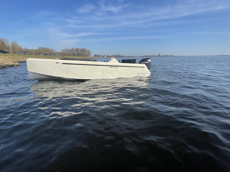 Bronson 25 Bullit Tender Yacht by Steeler