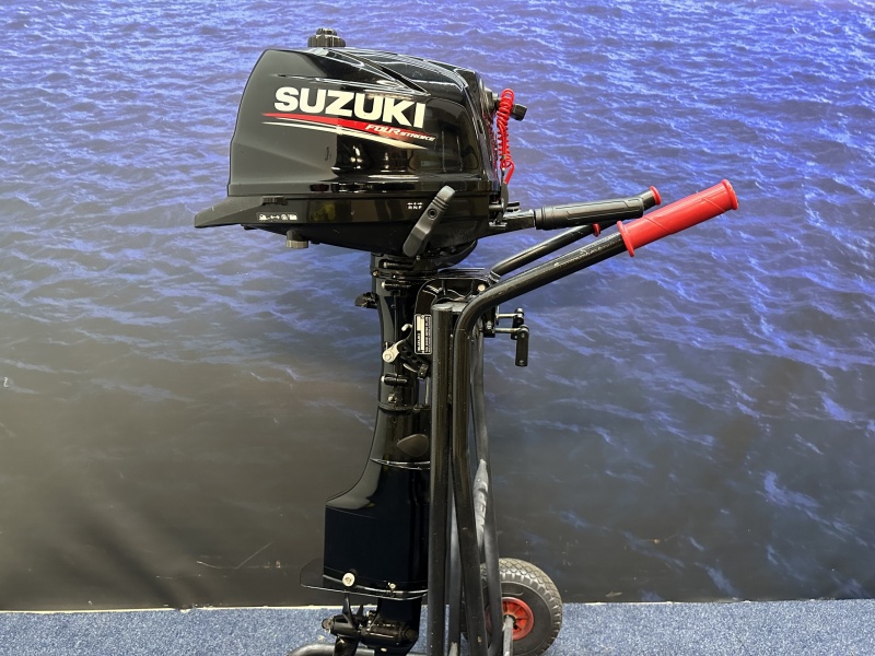 Suzuki 6 pk buitenboordmotor als nieuw  1e eigenaar F6