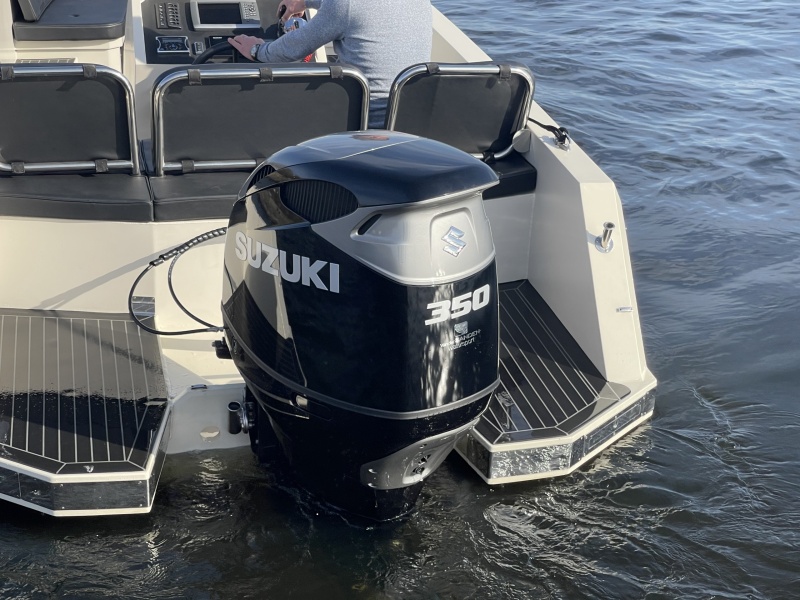 Bronson 25 Bullit Tender Yacht by Steeler