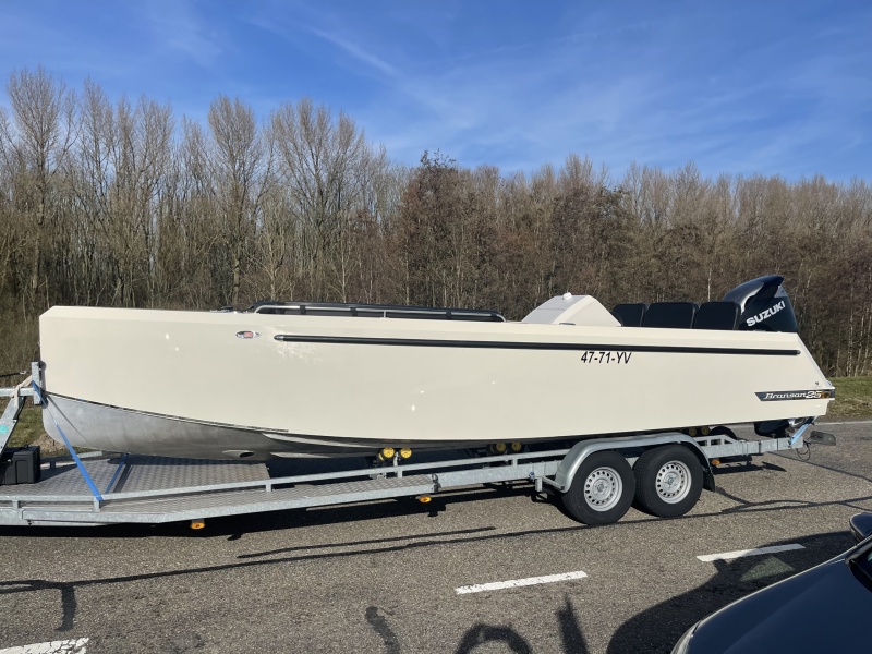 Bronson 25 Bullit Tender Yacht by Steeler