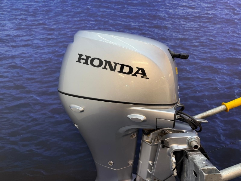 “ Honda 20 pk | Kortstaart | Afstandsbediening | Supermooi “ Honda BF20 SRU