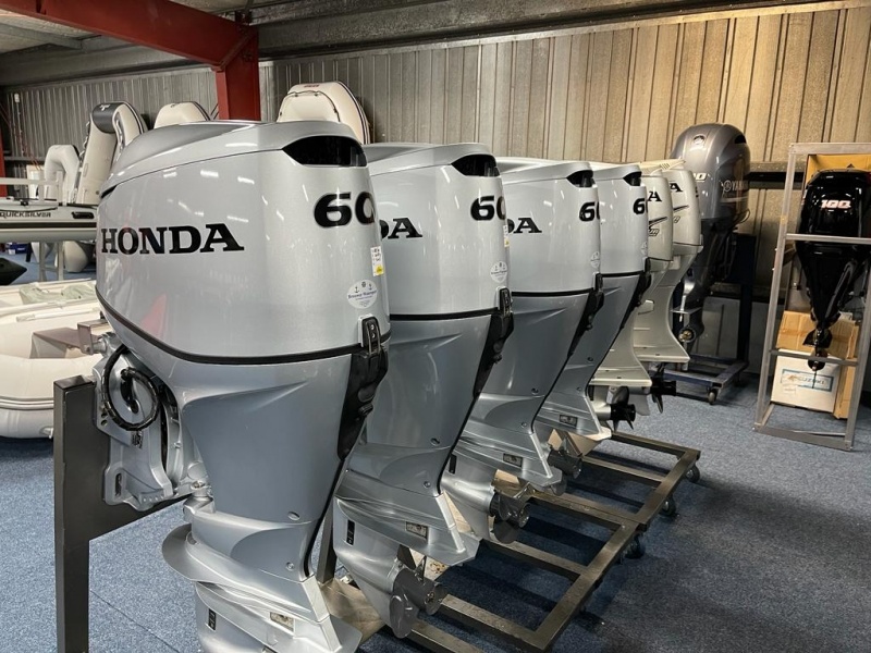 “ Honda 50 pk buitenboordmotor | Powertrim “ BF50 langstaart elektrische start gebruikt