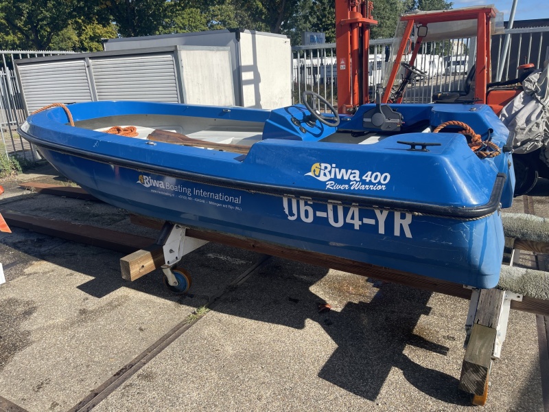 1 Riwa 400 Consolle boot