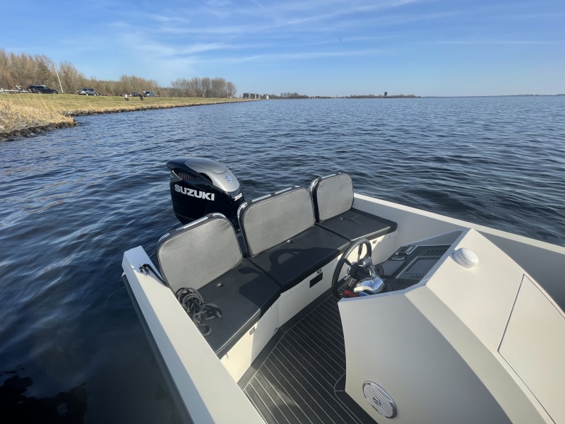 Bronson 25 Bullit Tender Yacht by Steeler