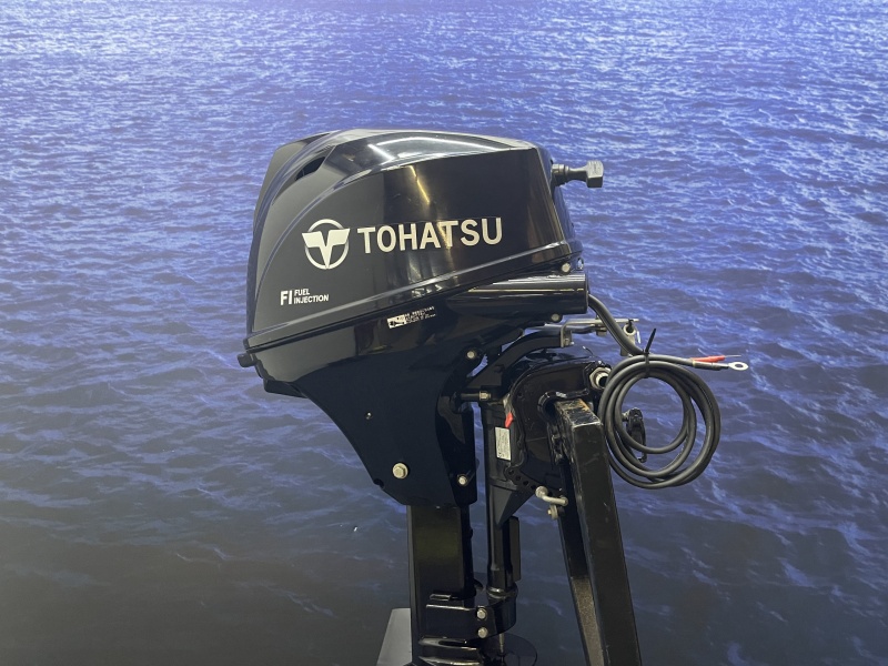 Tohatsu 15 pk buitenboordmotor | Nieuwstaat 1e eigenaar “ kortstaart injectie
