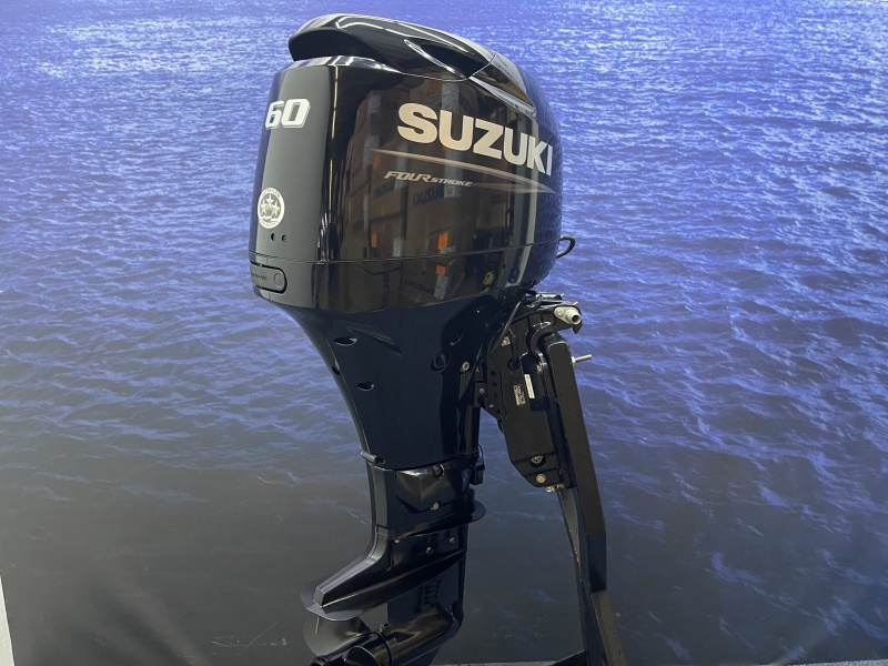 “ Suzuki 60 pk buitenboordmotor | Bouwjaar 2025 | 15 Uren ! Langstaart elektrische start powertrim